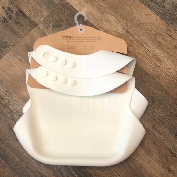 Rae Dunn Silcone Bib Set of 2 NWOT - Picture 3 of 3